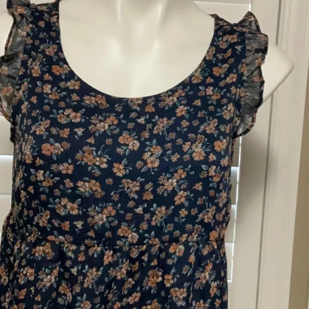 Forever 21 - Picture 2 of 8